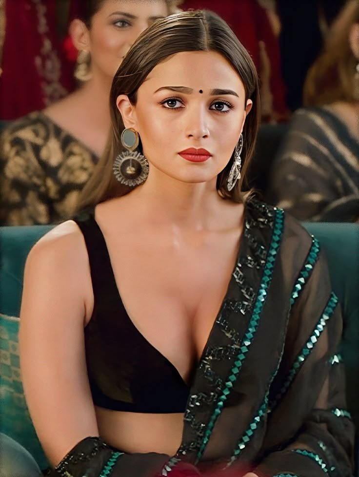 Alia Bhatt Life Story 2025